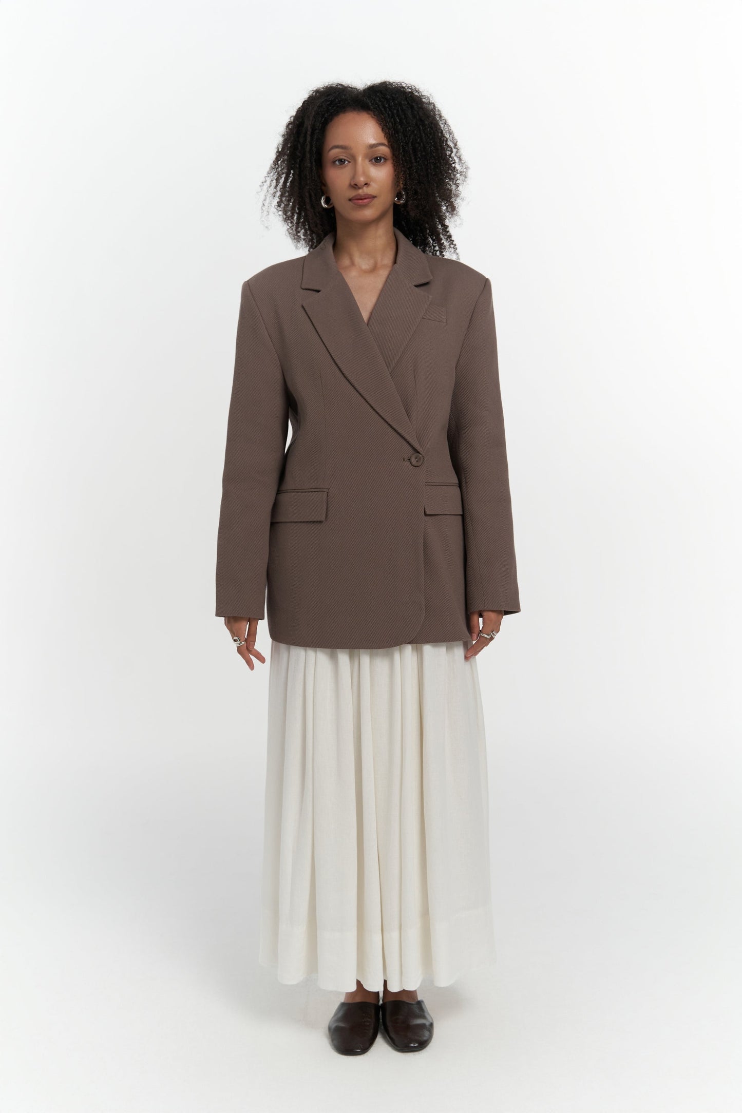 Blazer femme Solara chic et élégant, modèle oversize ou cintré – Onassia